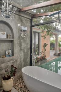 Fotografie z fotogalerie ubytování Villa Lirio by tisyastays v destinaci Nerul