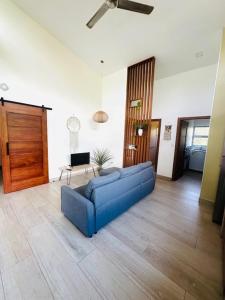 Χώρος καθιστικού στο Casa Hilltop Peaceful house 15 minutes from Samara