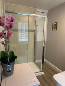 Ένα μπάνιο στο Sunset Cottage +15 φωτογραφίες