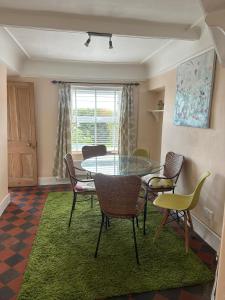 Χώρος καθιστικού στο Sunset Cottage