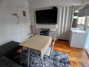 Dapur atau dapur kecil di Oasis Lodging
