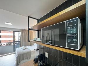 Kuchyň nebo kuchyňský kout v ubytování Quartz Intermares Flat Completinho 150m Praia