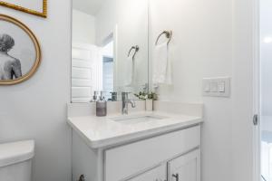 Et badeværelse på Music City Sweetheart + 39 billeder