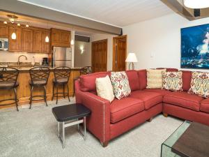 Kuchyň nebo kuchyňský kout v ubytování Lift One Condominiums - 1, 2, 3 Bedroom Units Adjacent To Downtown Aspen