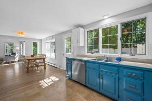Gambar di galeri bagi 65 Wianno Circle Osterville - On Cape Time di Hopewell Junction