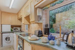 Η κουζίνα ή μικρή κουζίνα στο Glanmor South