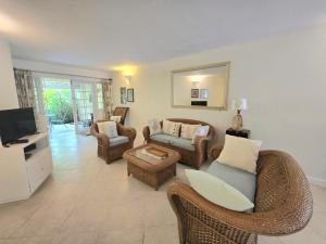 Televisyen dan/atau pusat hiburan di 9 Margate Gardens