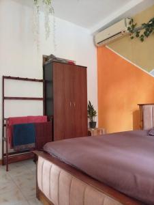 Ένα ή περισσότερα κρεβάτια σε δωμάτιο στο Alakamandawa +19 φωτογραφίες