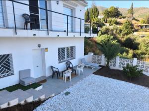 Un balcón o terraza en Planta independiente en Villa Primavera