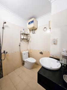 Ένα μπάνιο στο Rainbow HomeStay - No 8 Alley 18B Tong Dan