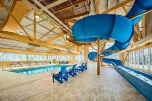 Πισίνα στο ή κοντά στο Delta Hotels by Marriott Beausejour