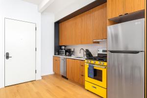 Η κουζίνα ή μικρή κουζίνα στο Bromma Deluxe Aparthotel