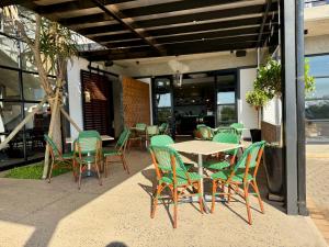 Φωτογραφία από το άλμπουμ του Charming 2 Bedroom apartment σε Μπαλίτο