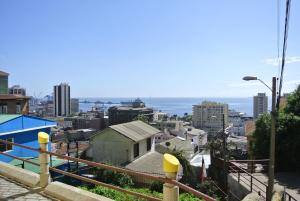 Gallery image of Huge Best Location Appartment, 6 Bedrooms, 2 Baths in Valparaíso +18 photos