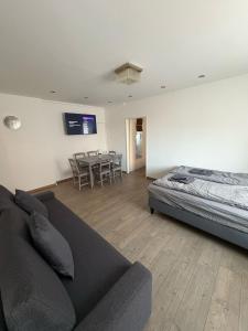 シュヴェヒャートにあるStylish Apartment near Airportのギャラリーの写真