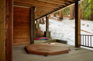 Foto dalla galleria di Evergreen Escape Lodge a Cold Springs