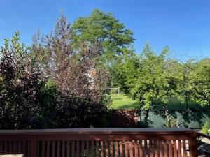 Φωτογραφία από το άλμπουμ του Sunny and Spacious, Hottub, Piano, Guitars, Fenced Yard, Pets Welcome, LGBT Friendly σε Westminster