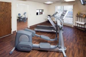 Fitnes oz. oprema za telovadbo v nastanitvi Red Lion Hotel Pendleton