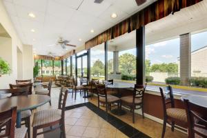 Gallery image of Days Inn by Wyndham Hoover Birmingham in Hoover