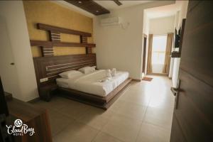 Ένα ή περισσότερα κρεβάτια σε δωμάτιο στο Hotel CloudBay +10 φωτογραφίες