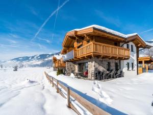 Το Chalet in Niedernsill near Ski Slopes τον χειμώνα
