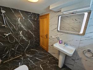 Gallery image of Casa Miorita in Cumpăna +37 photos