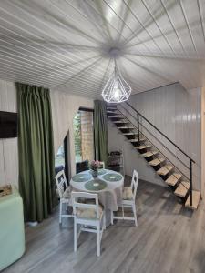 Gallery image ng A-Frame Valley Cont Inchis sa Buşteni +8 photo