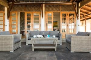 Posezení v ubytování Jetwing Kottukal Beach House