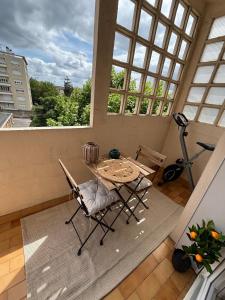 Μπαλκόνι ή βεράντα στο 2 Chambres, Residence avec Parking !