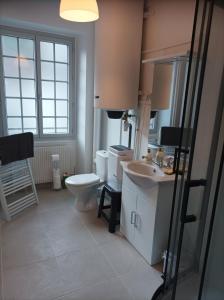 Koupelna v ubytování O'Couvent - Appartement 251 - 3 chambres - 81 m2 - Cinquième étage