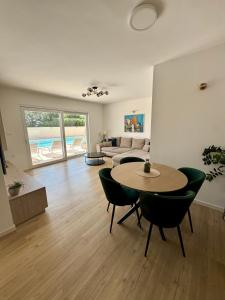 Afbeelding uit fotogalerij van Vila Stanić with pool (new apartment for 4) in Novi Vinodolski