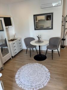 Gallery image of Modern getaway Studio for two in Rovinj +28 photos