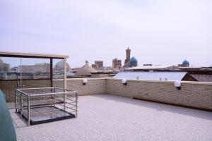 Μπαλκόνι ή βεράντα στο SARROJ Boutique