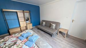 Postel nebo postele na pokoji v ubytování La Vue Des Vignes Parking & 2-roues + 45 fotografií