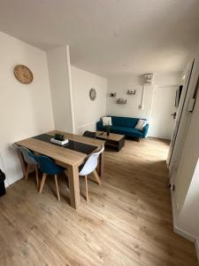 Φωτογραφία από το άλμπουμ του Appartement T2 avec Grande Terasse σε Saint-Donat-sur-lʼHerbasse