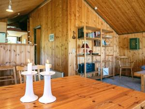 Εστιατόριο ή άλλο μέρος για φαγητό στο 6 person holiday home in Ålbæk
