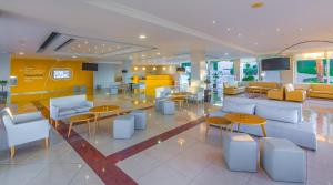 Lounge nebo bar v ubytování Kipriotis Aqualand Hotel