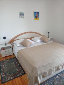 En eller flere senge i et værelse på Apartman Arijeta Korčula