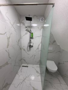 Gallery image of Wooden Villa in Suharekë +9 photos