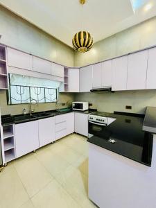 Køkken eller tekøkken på Super quiet Heaven Hideout Loft