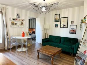 Posezení v ubytování Le Cocon Saint Florent