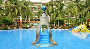 Πισίνα στο ή κοντά στο Playa Royale One Bedroom and 2 bathrooms Condo 4202 +11 φωτογραφίες