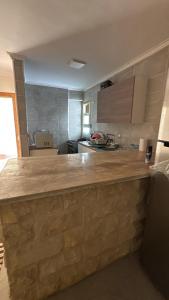 Kuchyň nebo kuchyňský kout v ubytování 3 bedroom 2 bathrooms, ground floor with large swimming pool at stella heightssidy abd el rahman