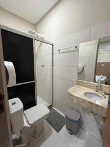 Ένα μπάνιο στο Center Prime Hotel +30 φωτογραφίες