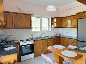 Η κουζίνα ή μικρή κουζίνα στο Rio Beach Condo +30 φωτογραφίες