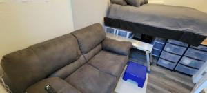 Χώρος καθιστικού στο 1 Bedroom Mini Apartment in Otay Ranch