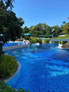 Kolam renang di atau dekat dengan Tambuli Ocean Breeze