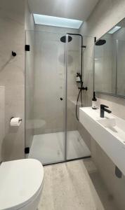 Vannituba majutusasutuses Charming Plaza Mayor Views & Top location