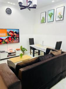 Imagen de la galería de Residência Miguel Izabel, en Belas 8 fotos más