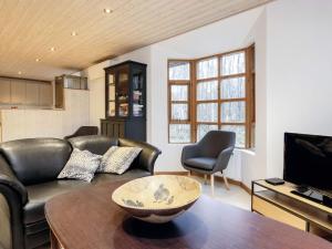 Μια τηλεόραση ή/και κέντρο ψυχαγωγίας στο 6 person holiday home in Læsø-By Traum